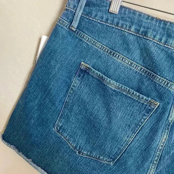 Good American The Cut Off Fold Over Waist Shorts Size 16 - Picture 9 of 11